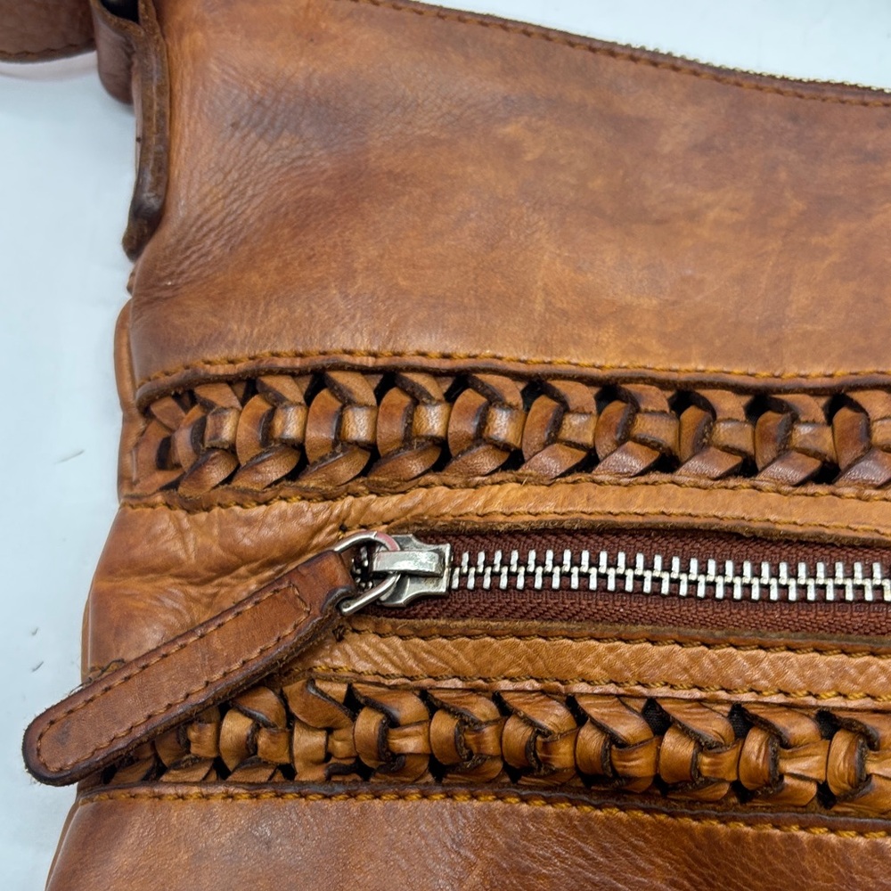 Vilenca Brown Braided Boho Leather Crossbody Bag BRN8530A - Picture 3 of 13